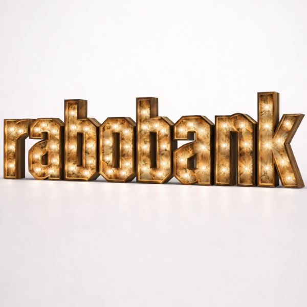 Houten cijfers en letters 